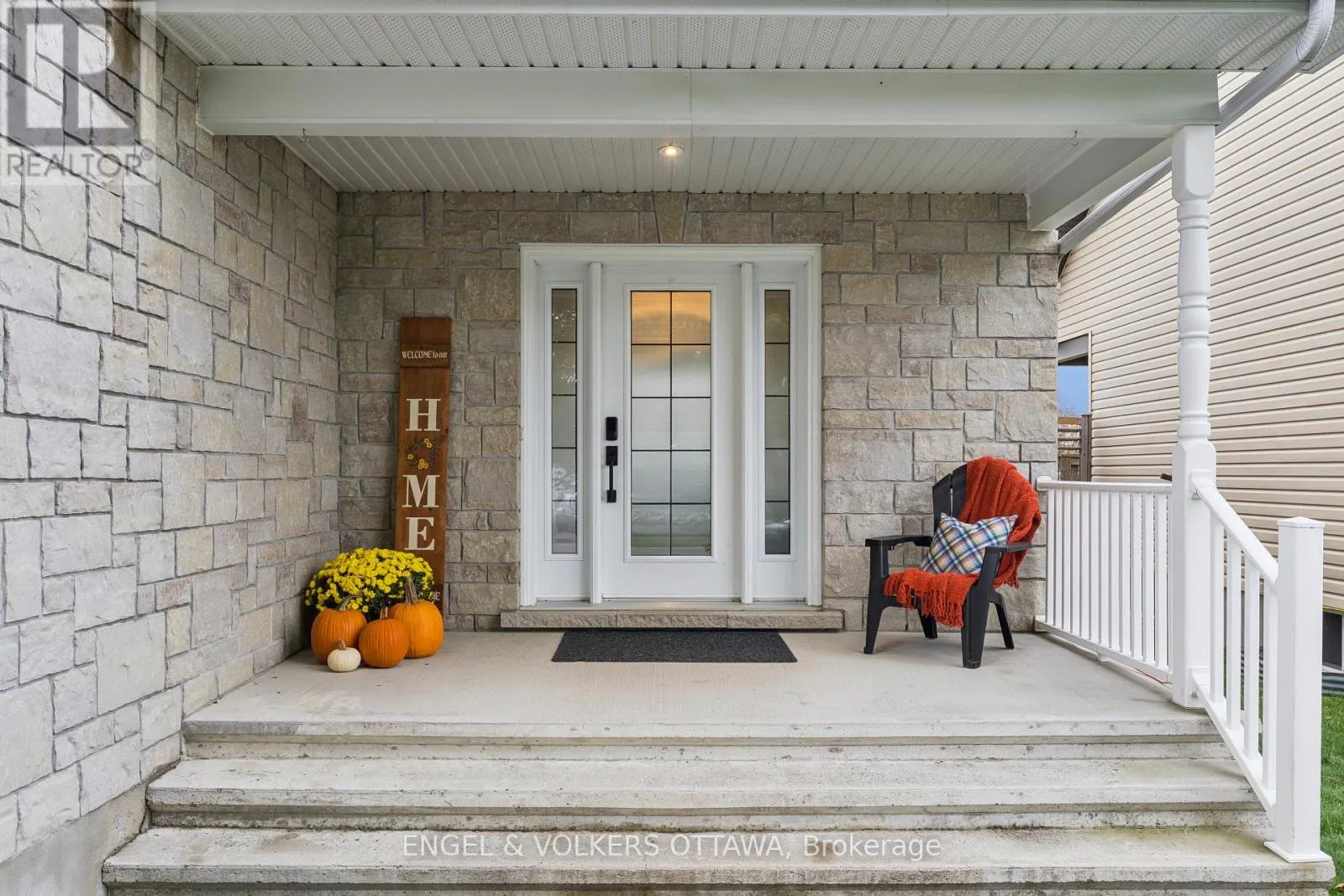 161 DES PINS STREET