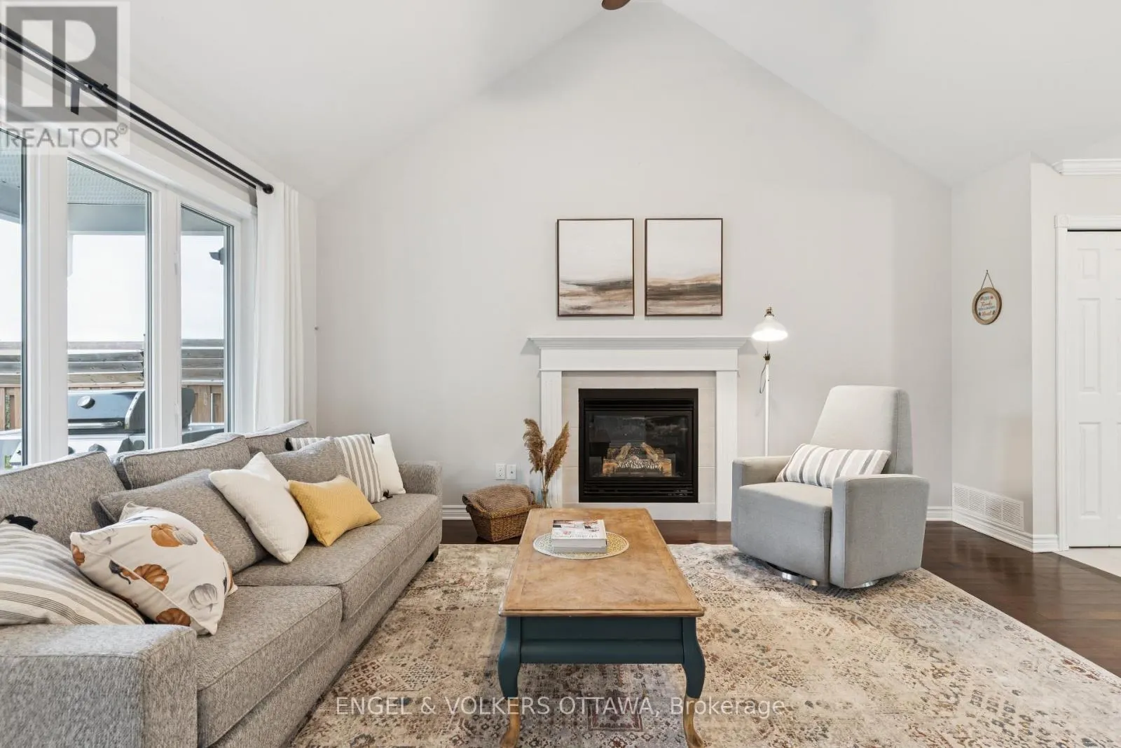 161 DES PINS STREET