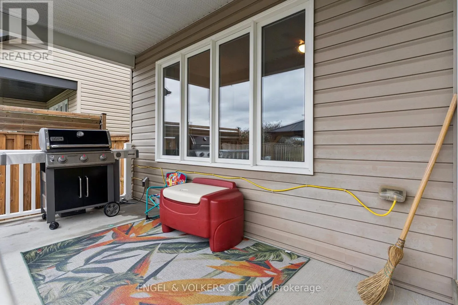 161 DES PINS STREET