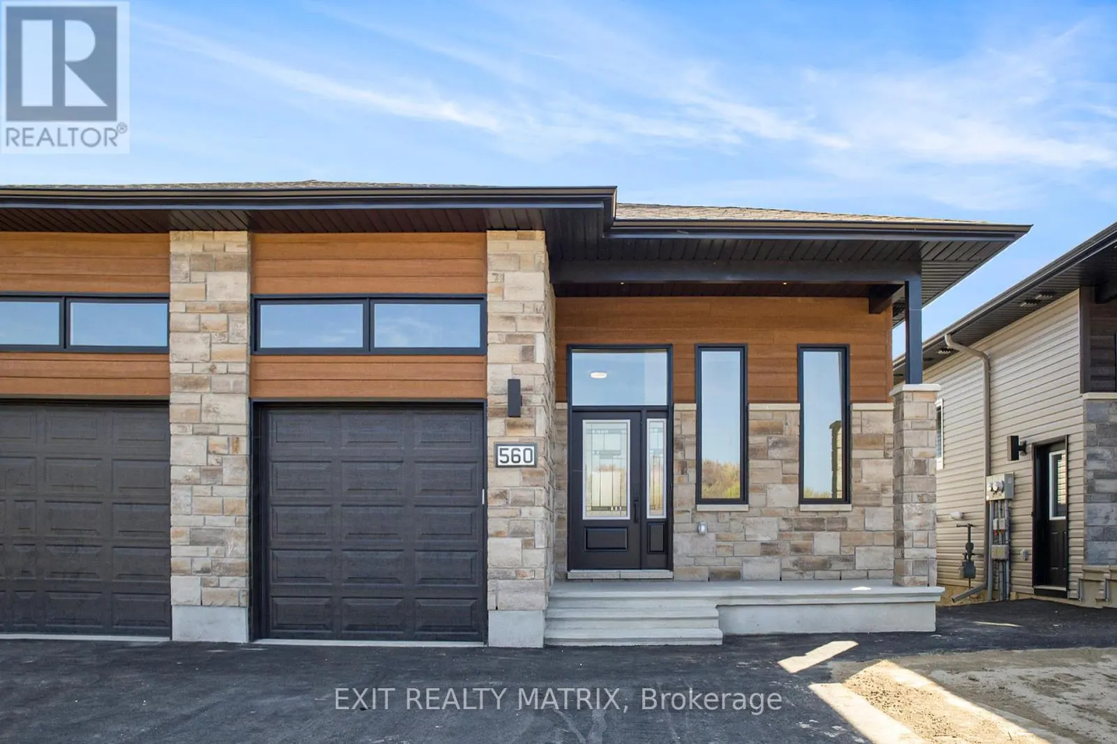 A - 560 REGINA STREET