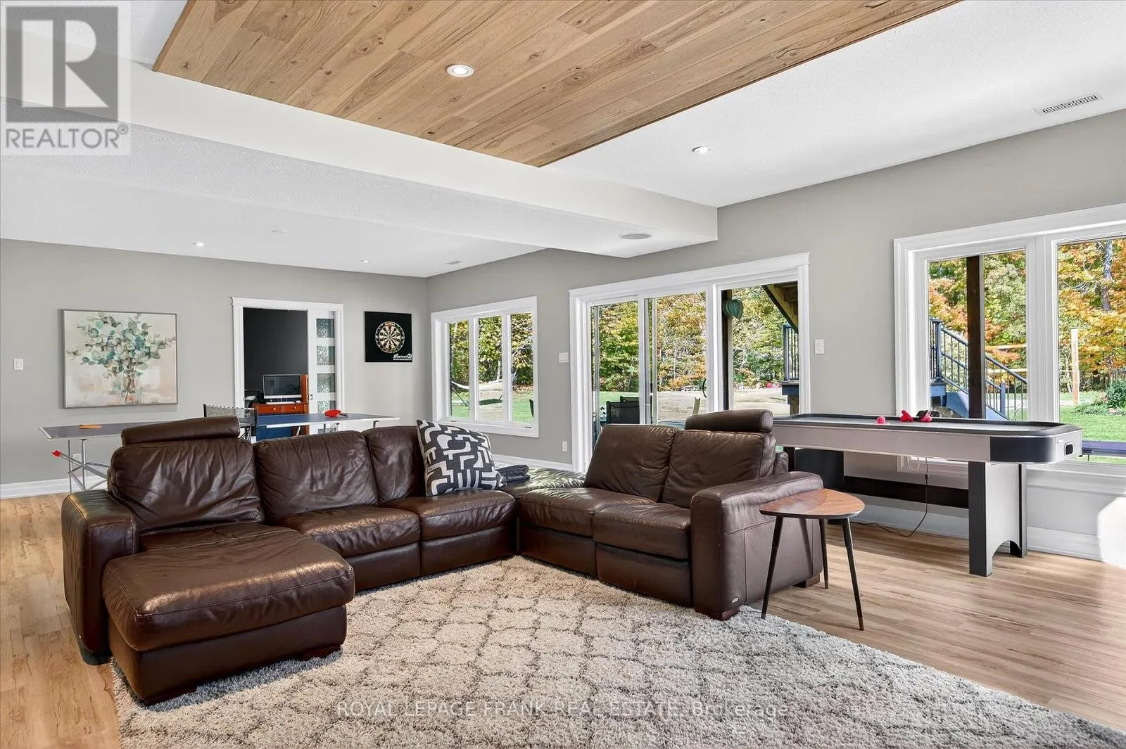 633 CARVETH DRIVE