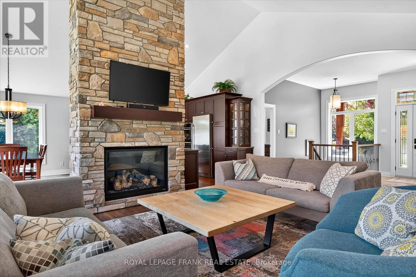 633 CARVETH DRIVE
