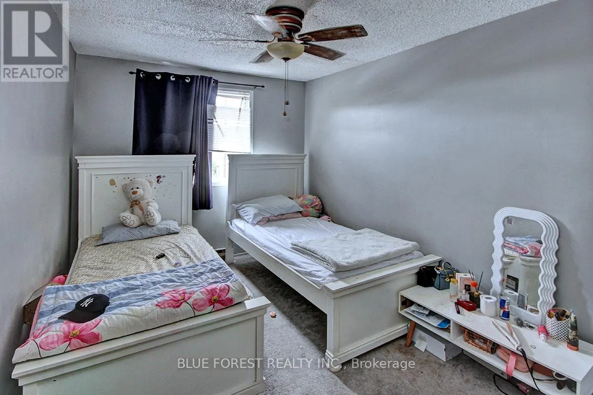 37 - 1096 JALNA BOULEVARD, #37