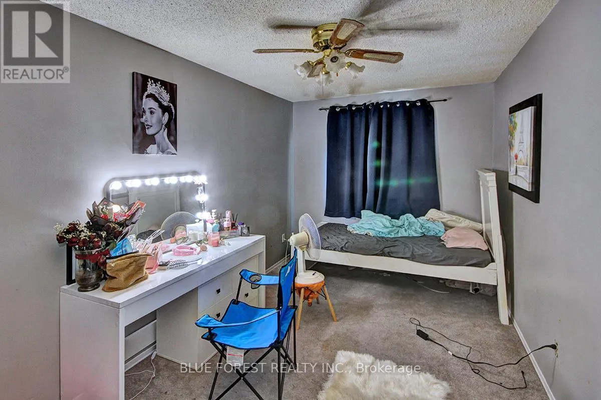37 - 1096 JALNA BOULEVARD, #37