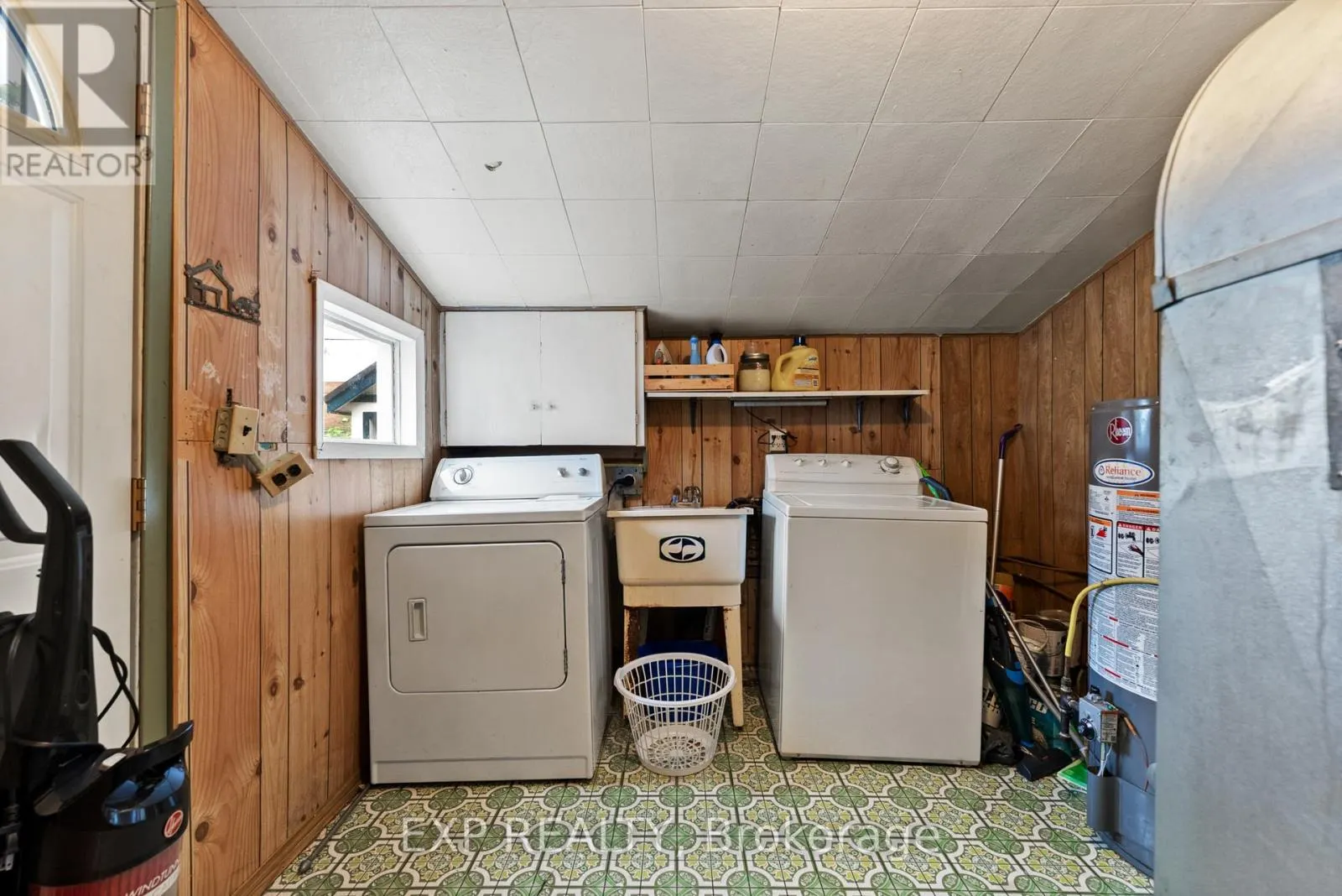 138 BYRON STREET