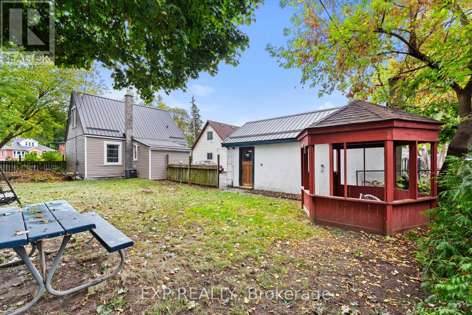 138 BYRON STREET