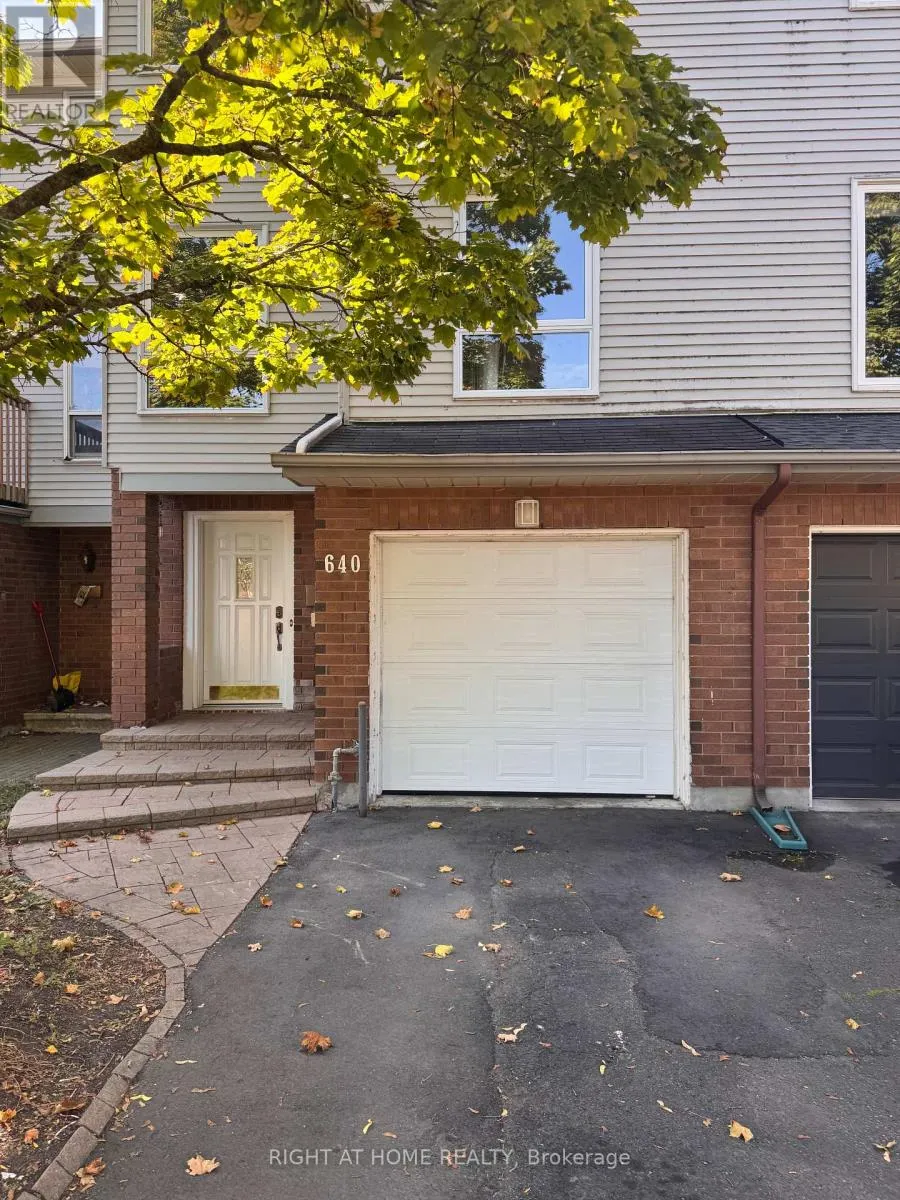 640 BROME CRESCENT