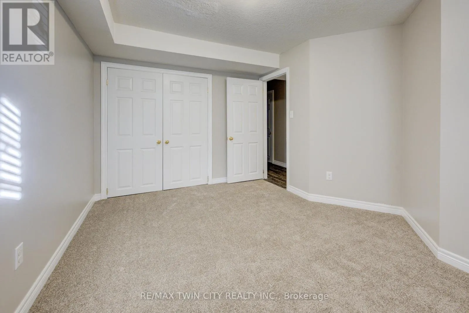 642A - 642 WOODLAWN ROAD E
