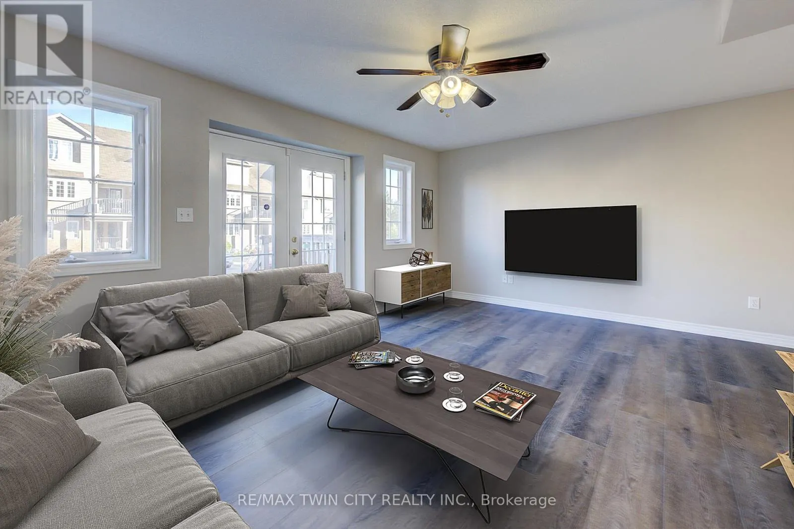 642A - 642 WOODLAWN ROAD E