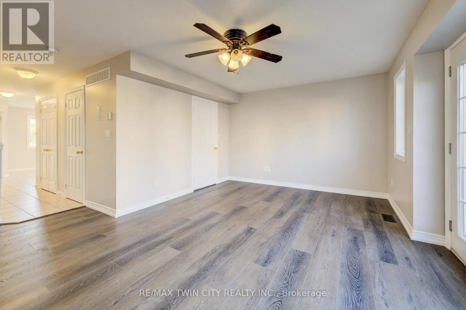 642A - 642 WOODLAWN ROAD E