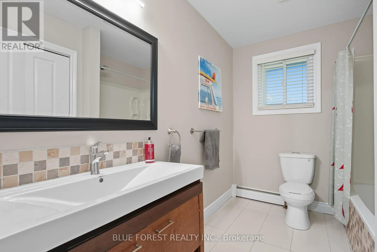 30 - 991 NOTRE DAME DRIVE, #30