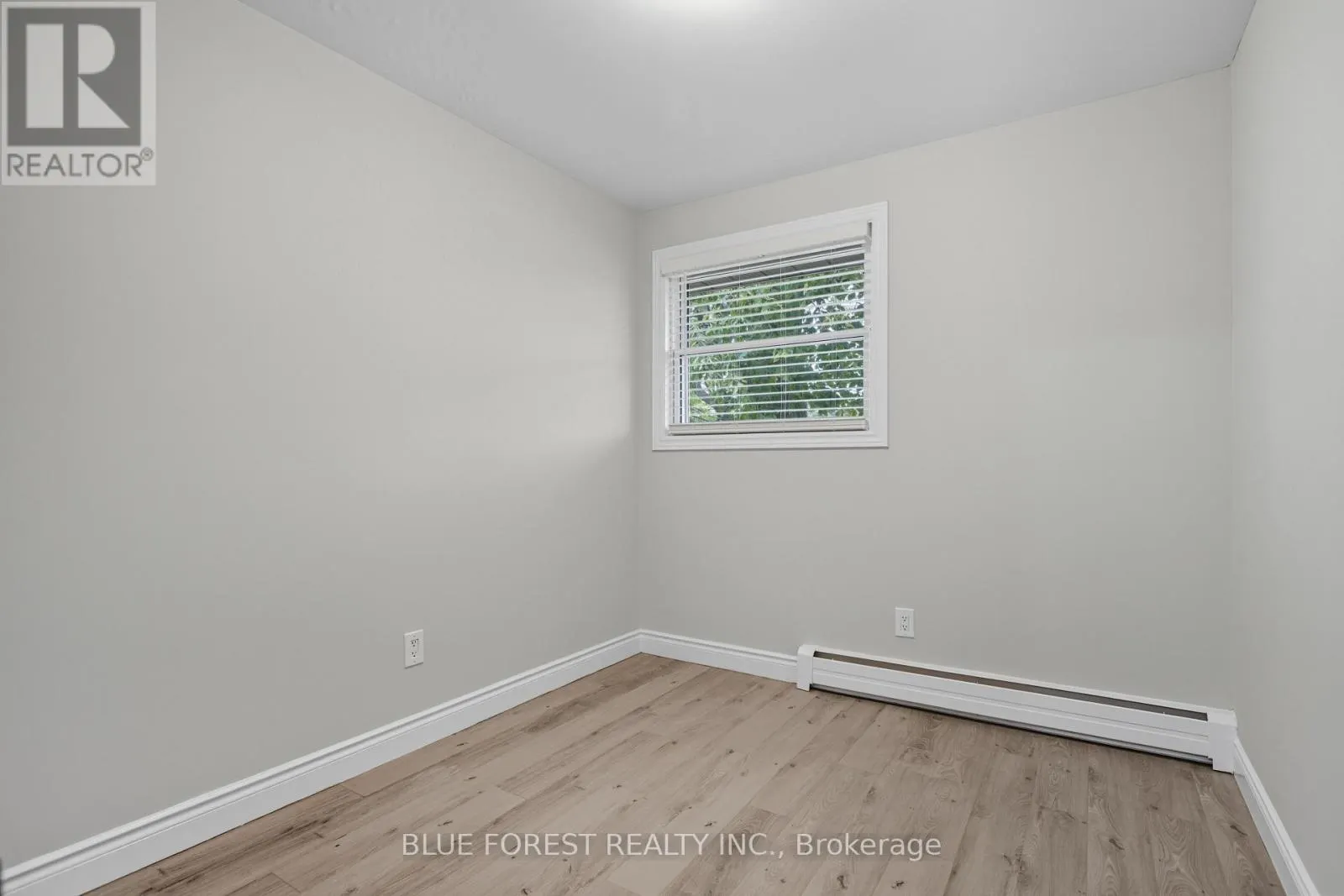 30 - 991 NOTRE DAME DRIVE, #30