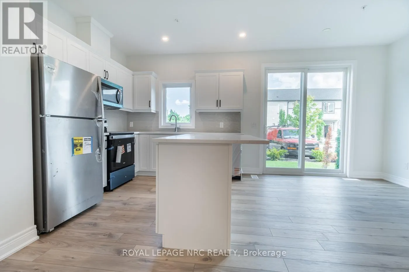 15 - 121A MOFFATT STREET, #15