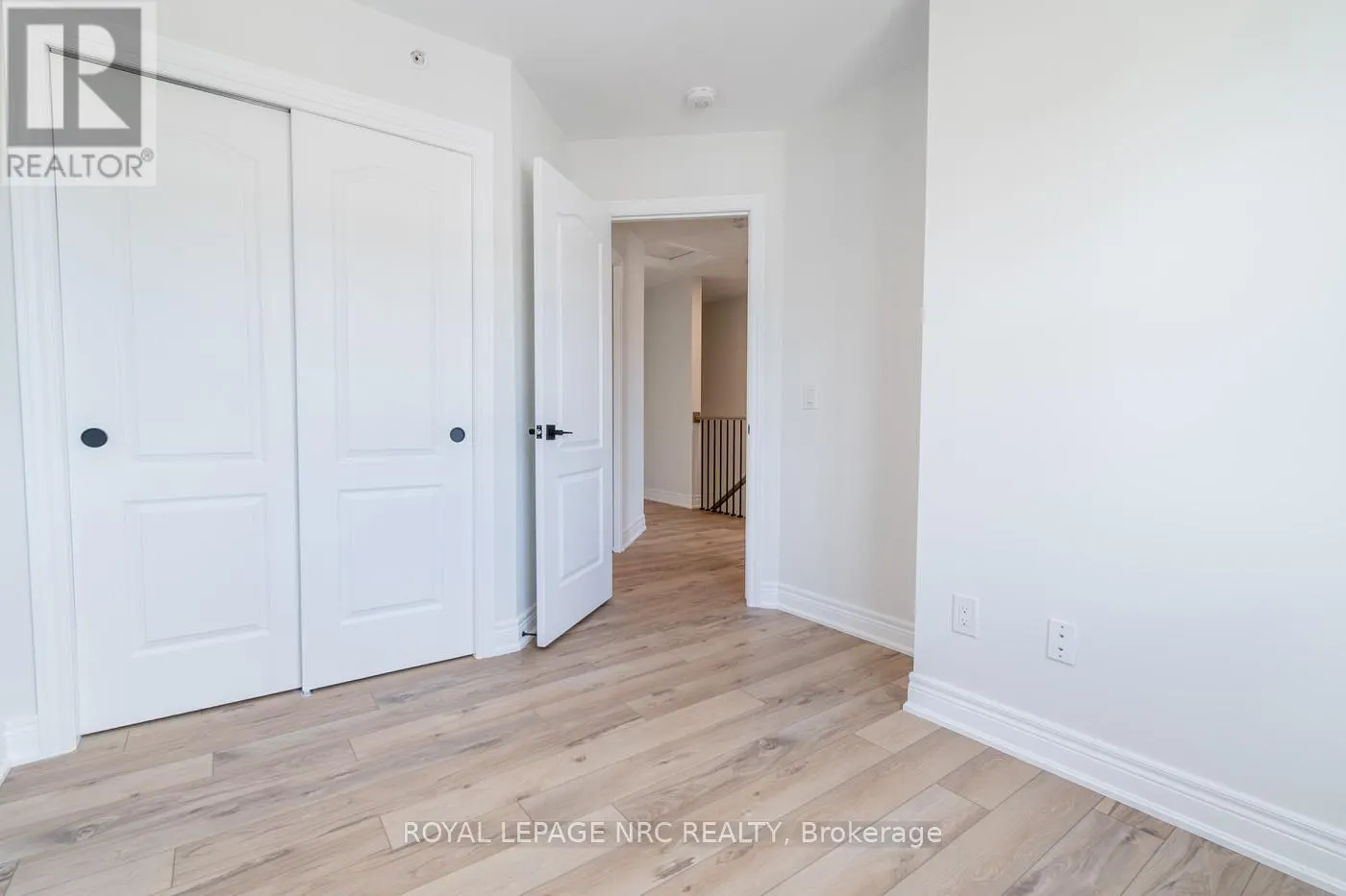 15 - 121A MOFFATT STREET, #15