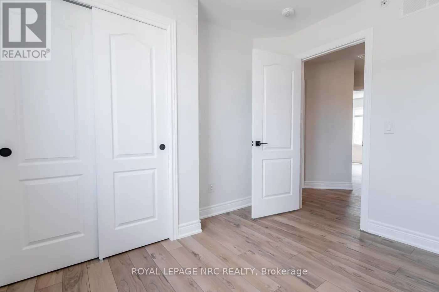 15 - 121A MOFFATT STREET, #15