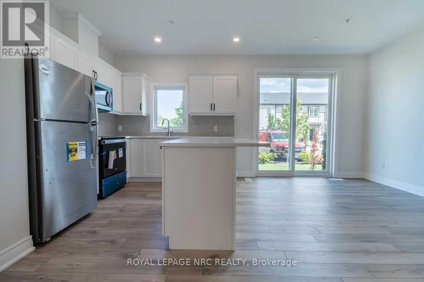 15 - 121A MOFFATT STREET, #15