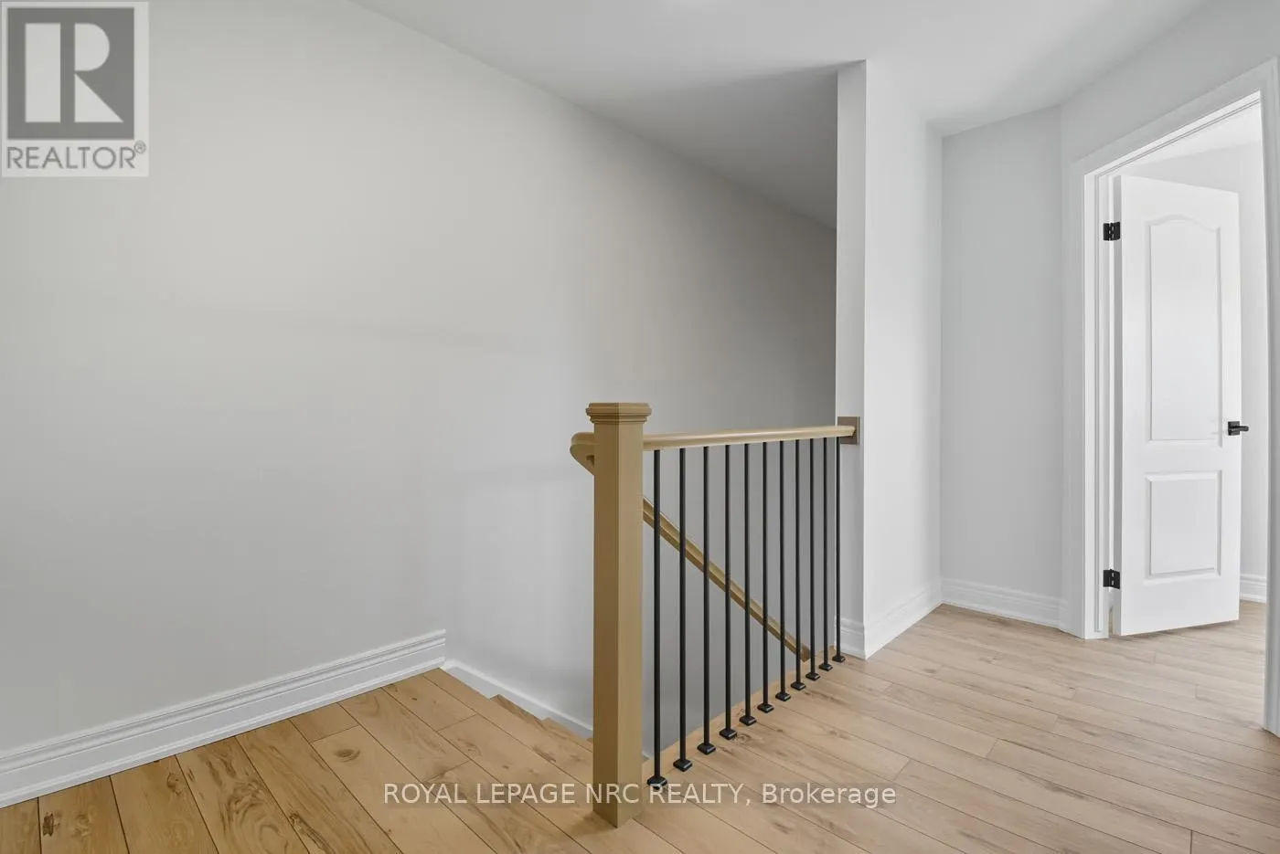 13 - 121A MOFFATT STREET, #13