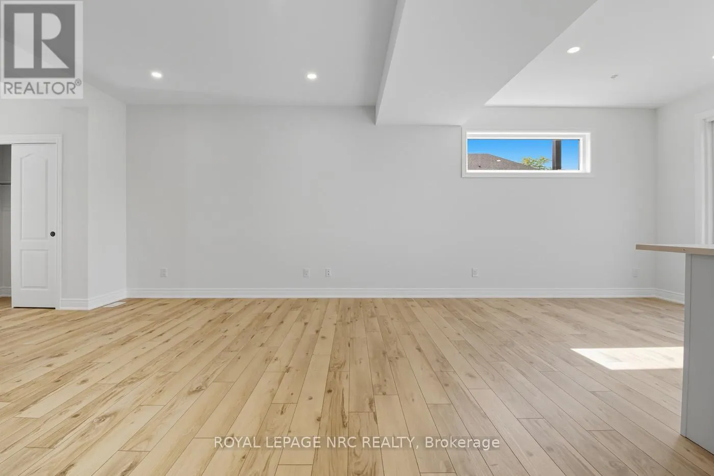 13 - 121A MOFFATT STREET, #13