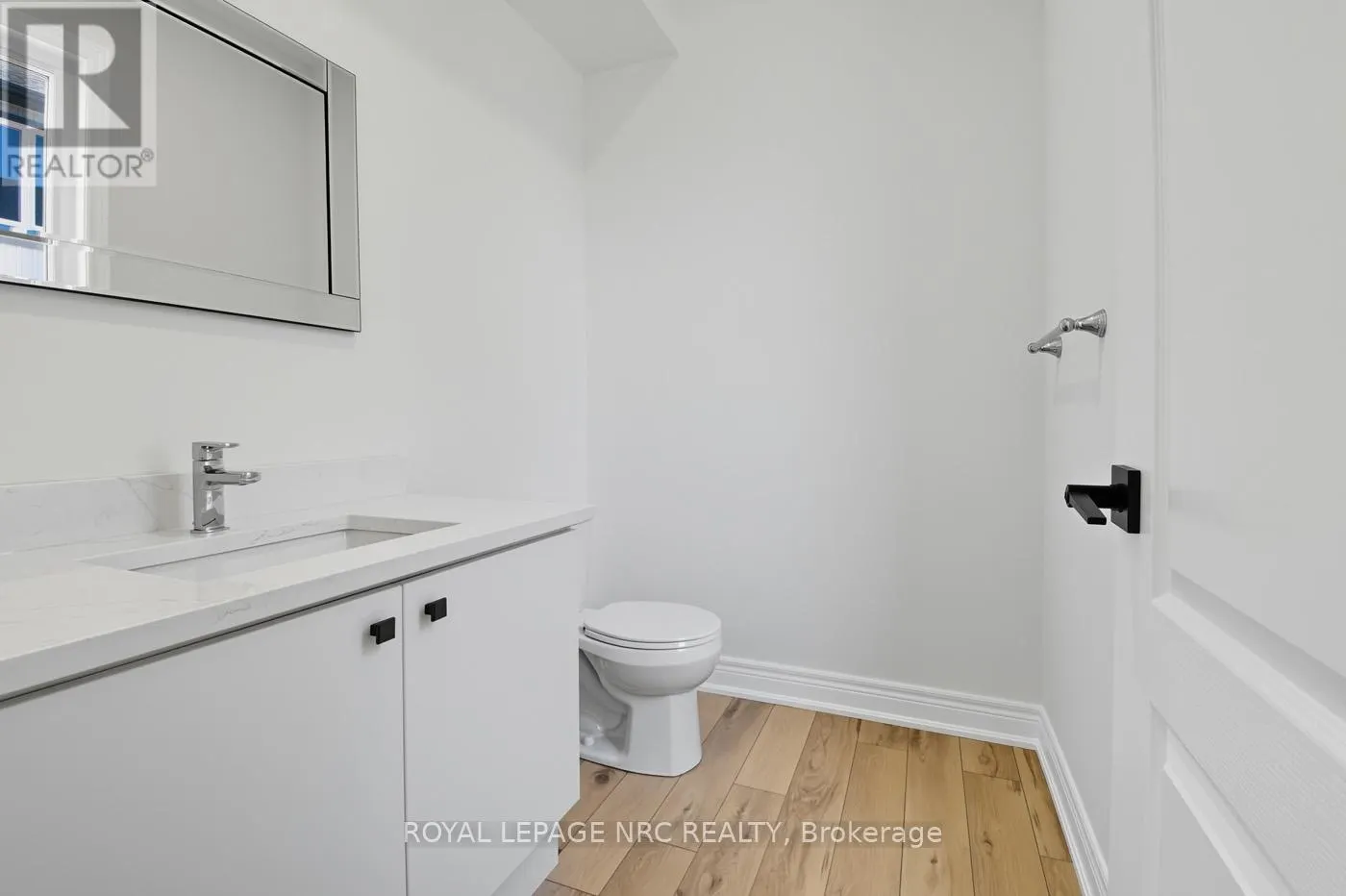 13 - 121A MOFFATT STREET, #13
