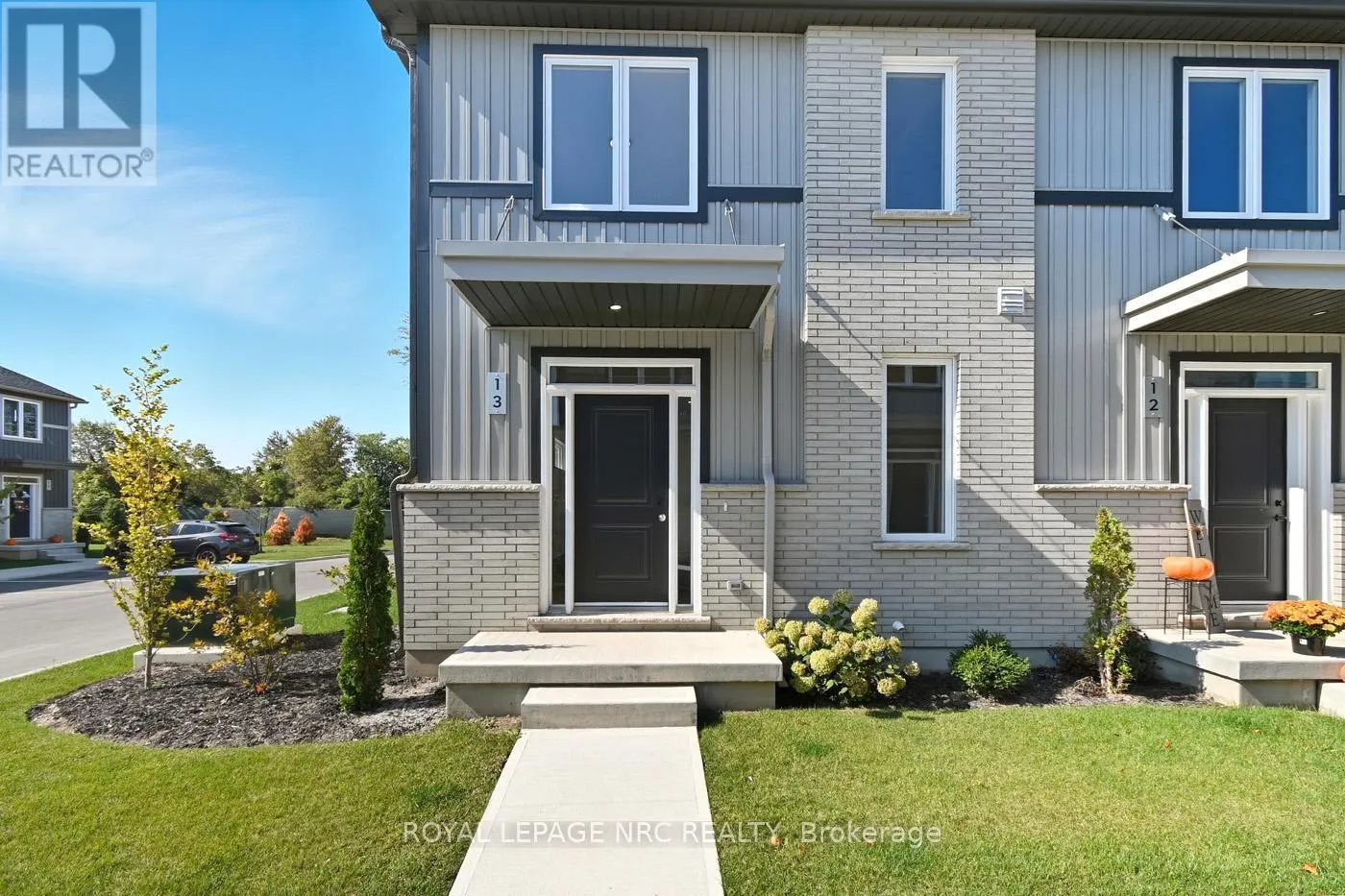 13 - 121A MOFFATT STREET, #13