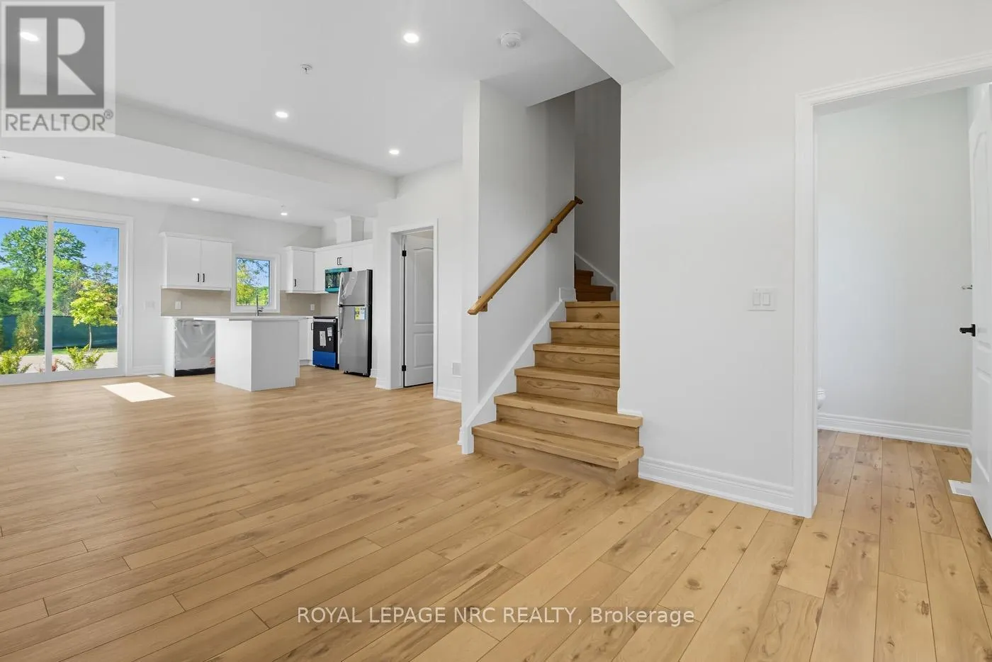 13 - 121A MOFFATT STREET, #13