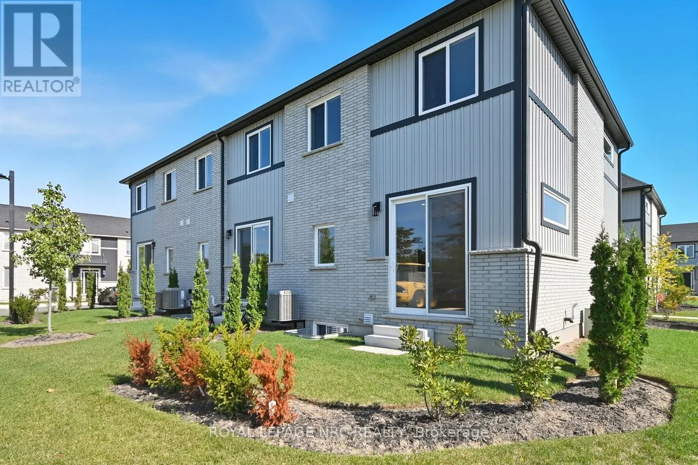 13 - 121A MOFFATT STREET, #13
