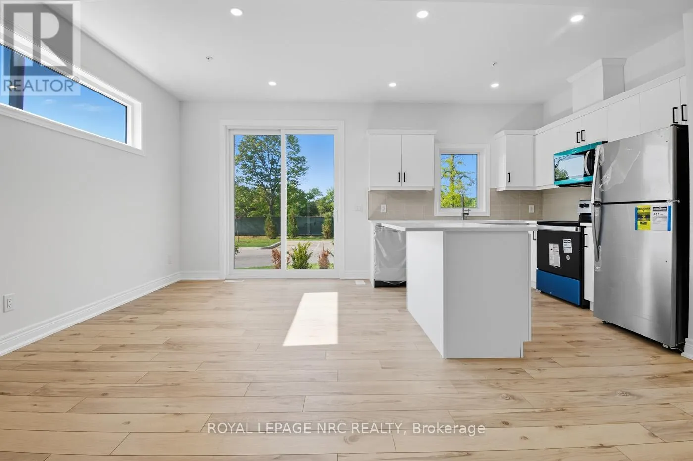 13 - 121A MOFFATT STREET, #13