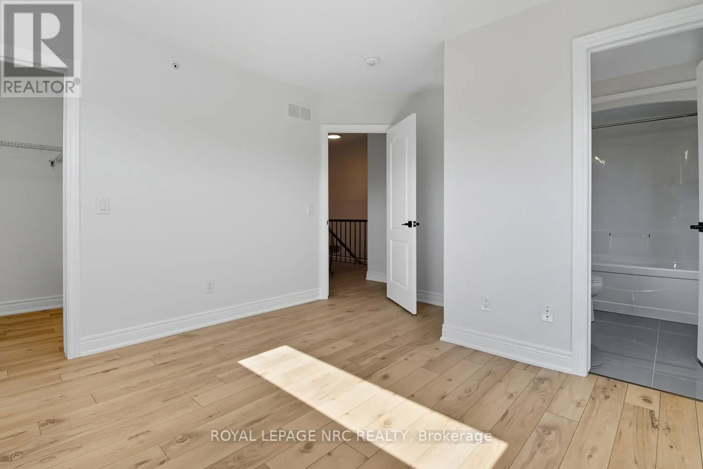 13 - 121A MOFFATT STREET, #13