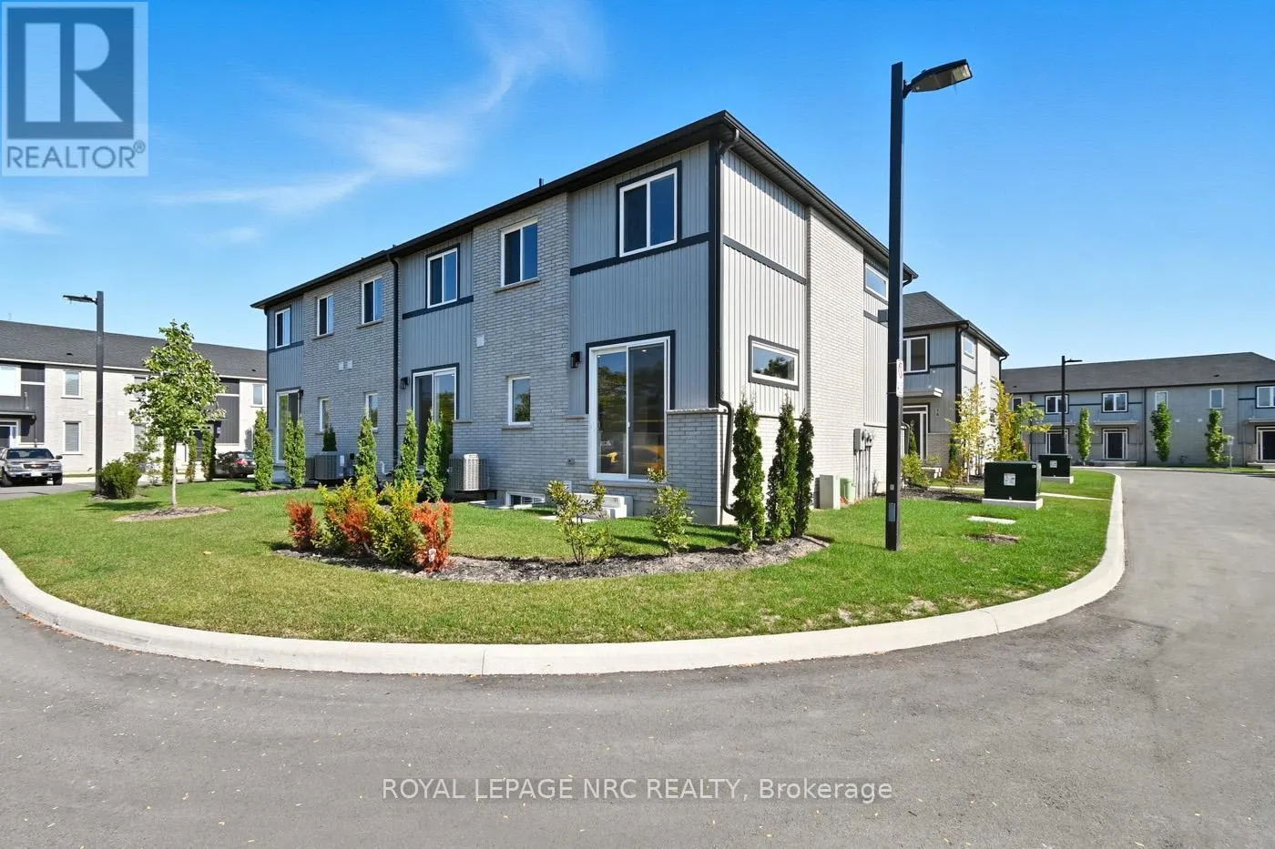 13 - 121A MOFFATT STREET, #13
