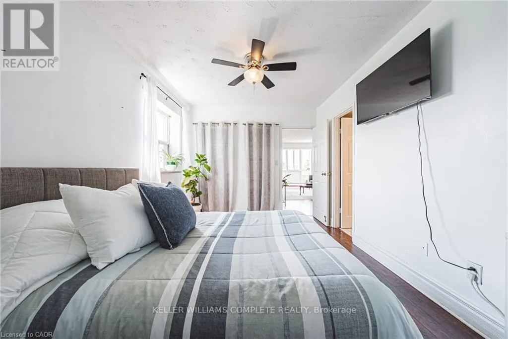 606 - 101 QUEEN STREET S
