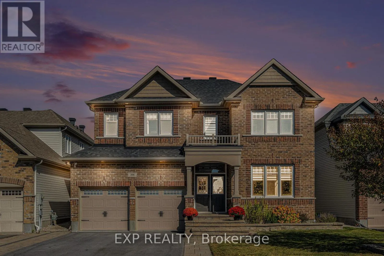 386 ANDALUSIAN CRESCENT