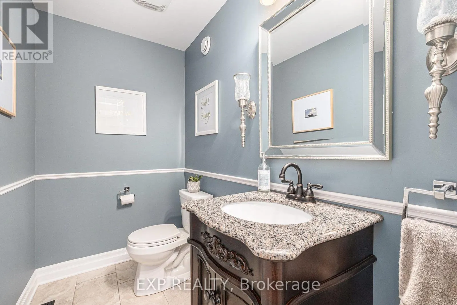 386 ANDALUSIAN CRESCENT