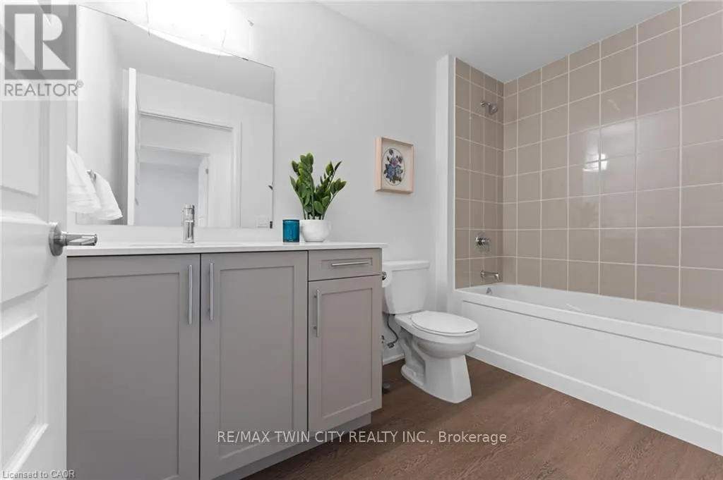 209 - 88 GIBSON STREET