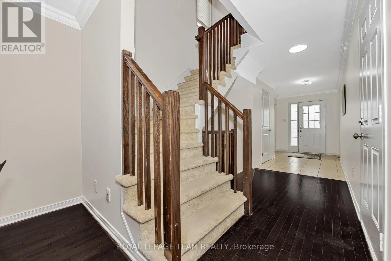 430 HARESFIELD COURT