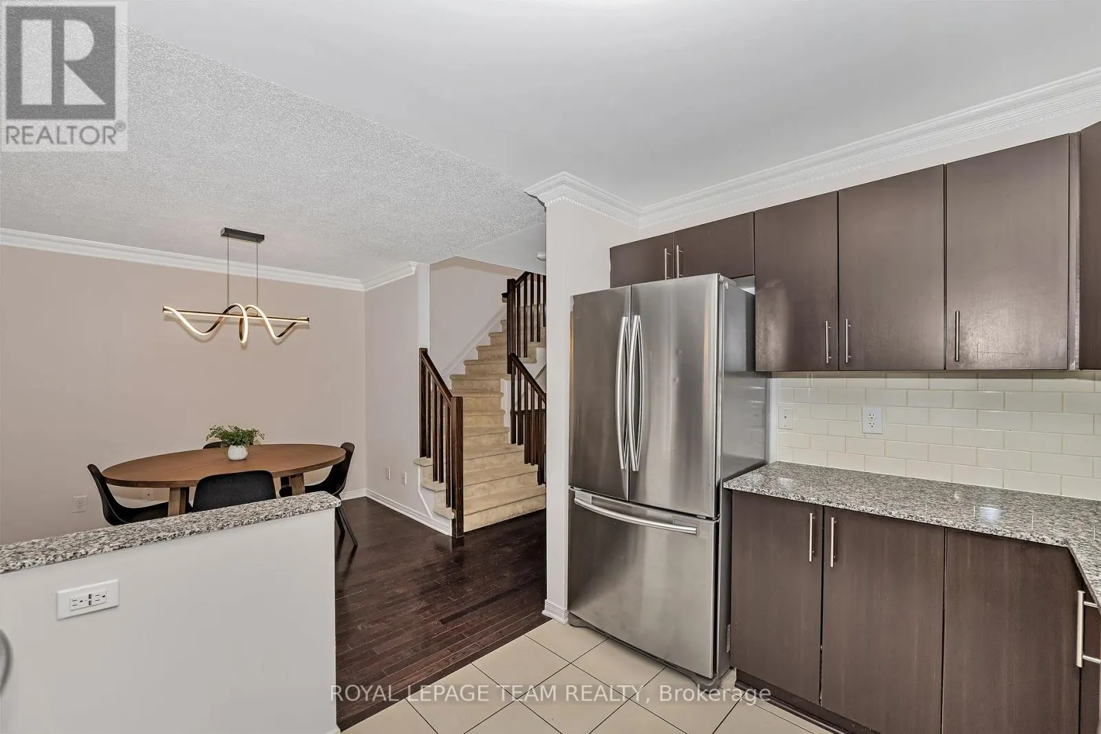 430 HARESFIELD COURT