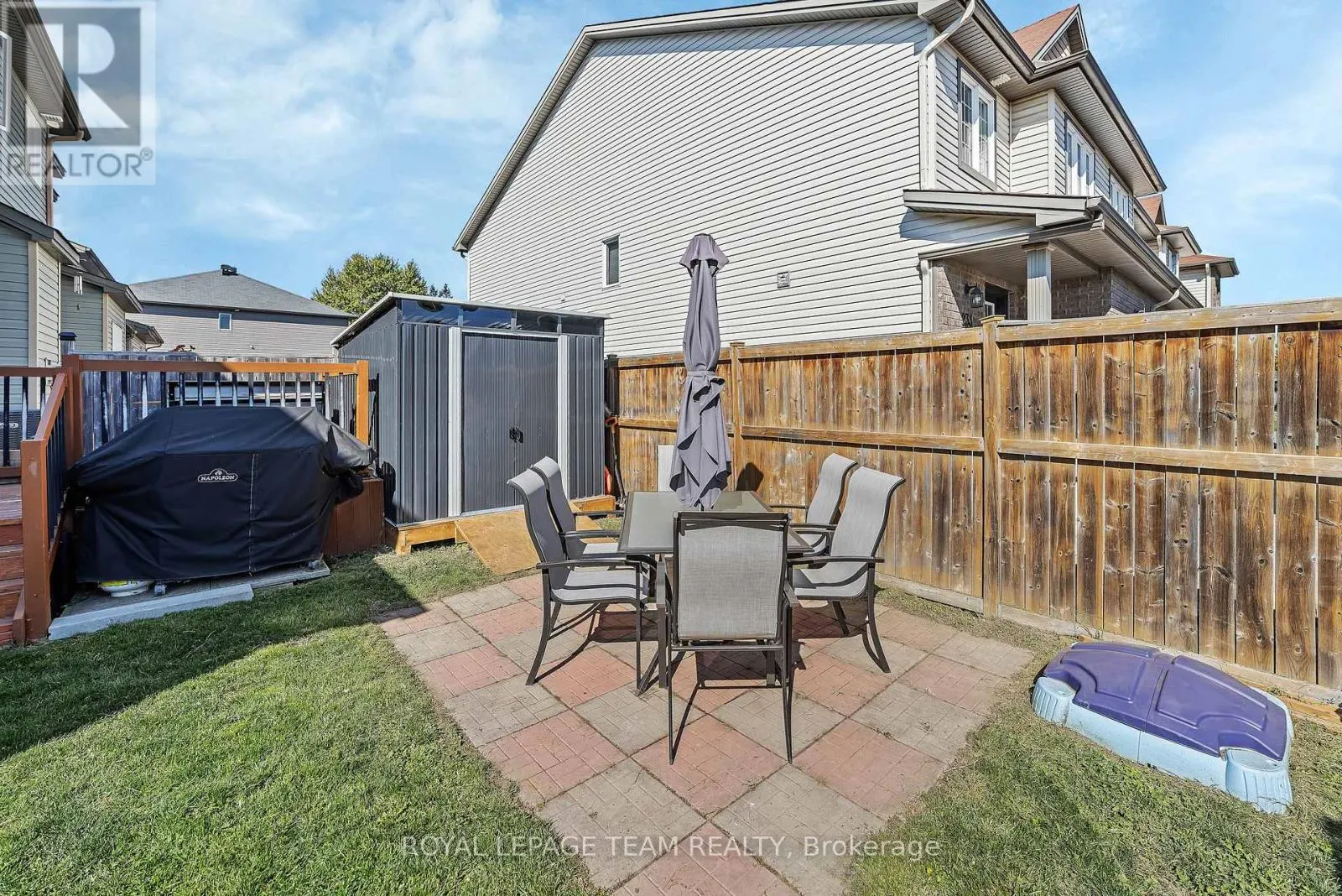 430 HARESFIELD COURT