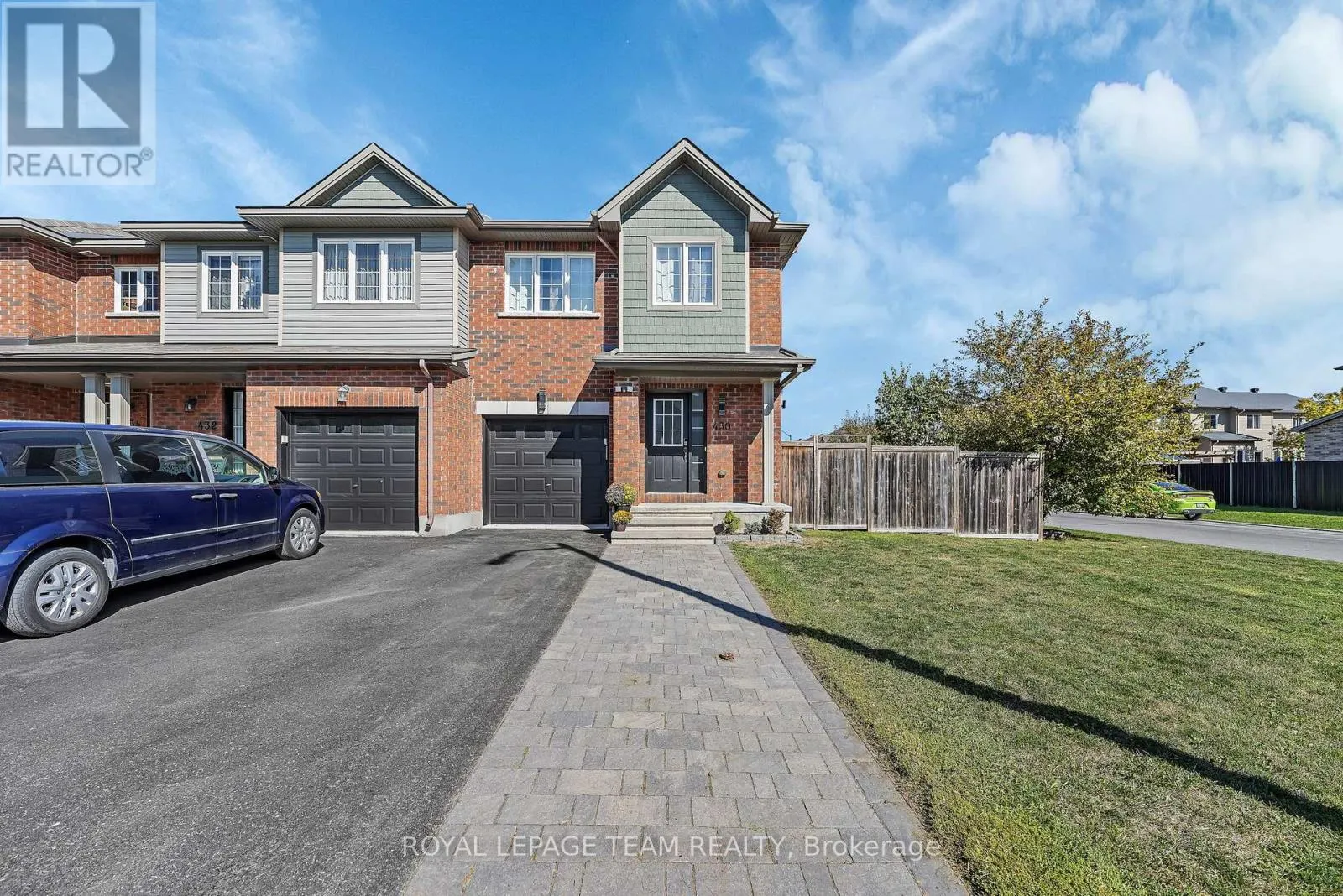 430 HARESFIELD COURT