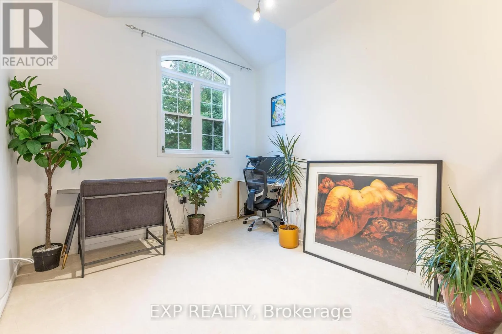 2341 GLANDRIEL CRESCENT