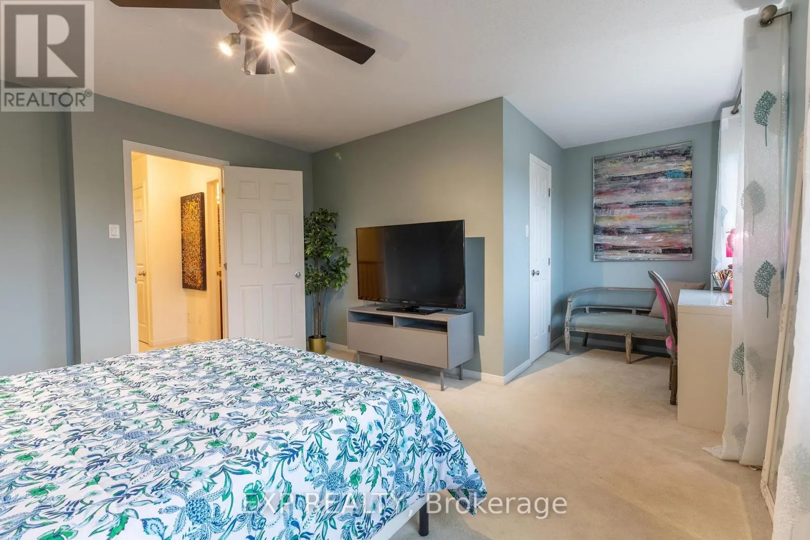 2341 GLANDRIEL CRESCENT