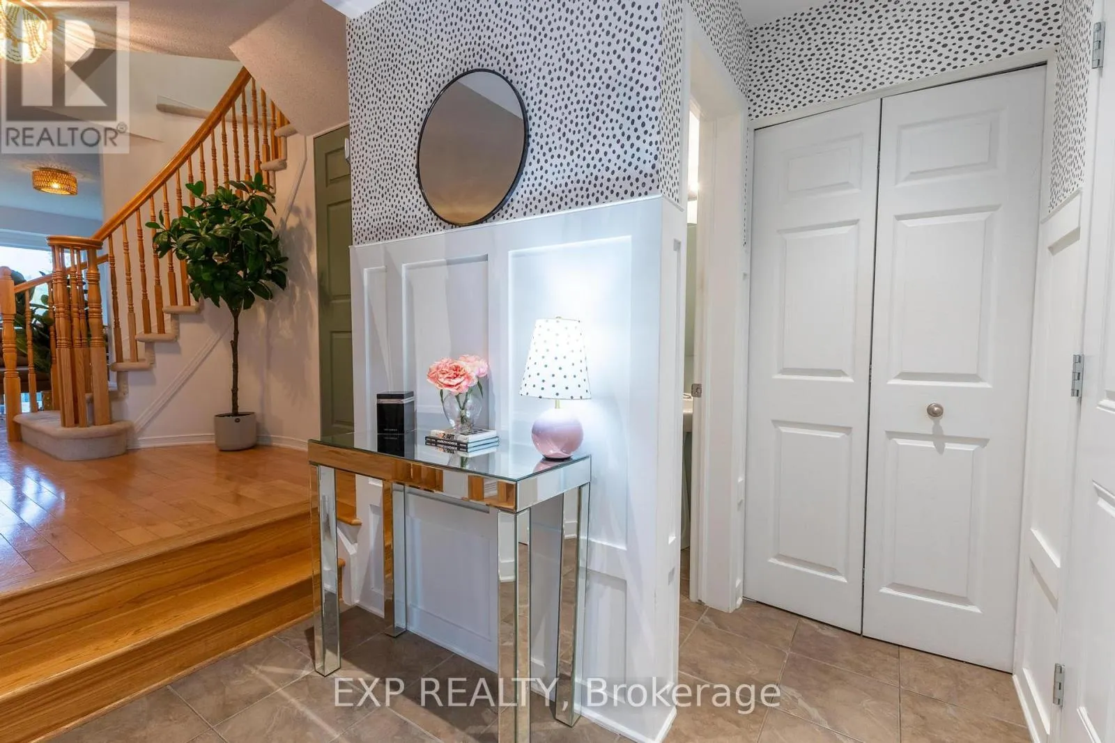 2341 GLANDRIEL CRESCENT