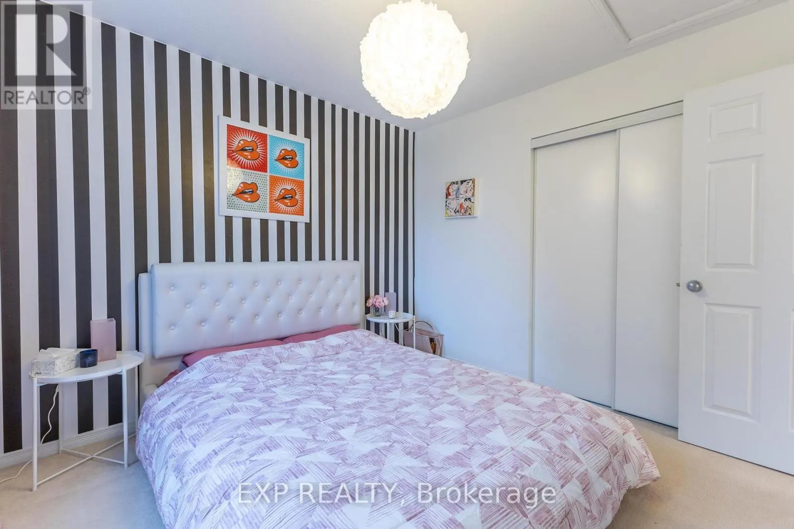 2341 GLANDRIEL CRESCENT