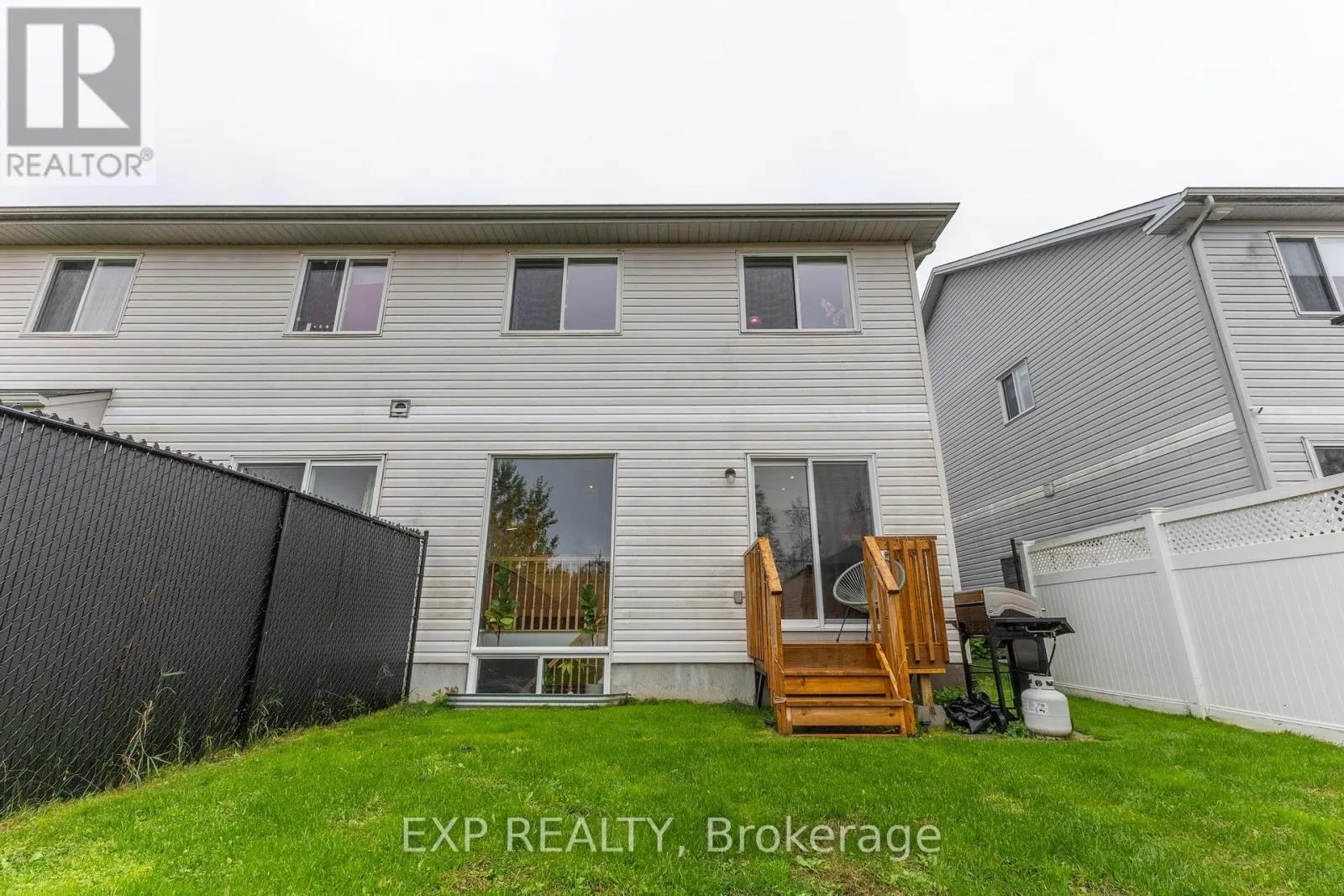 2341 GLANDRIEL CRESCENT