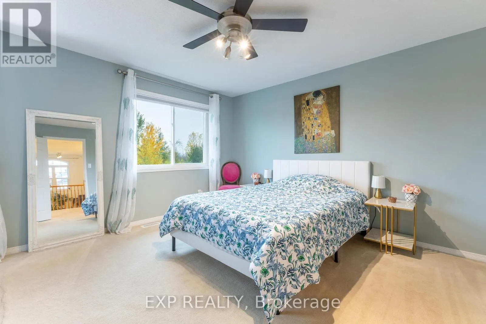 2341 GLANDRIEL CRESCENT
