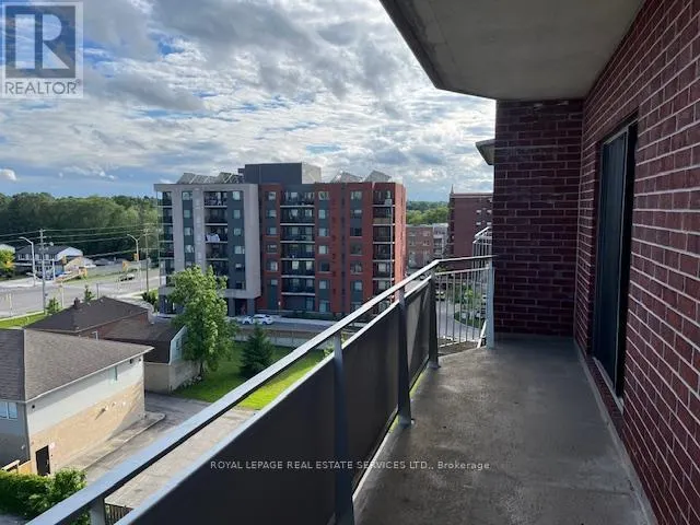 704 - 75 HUXLEY STREET