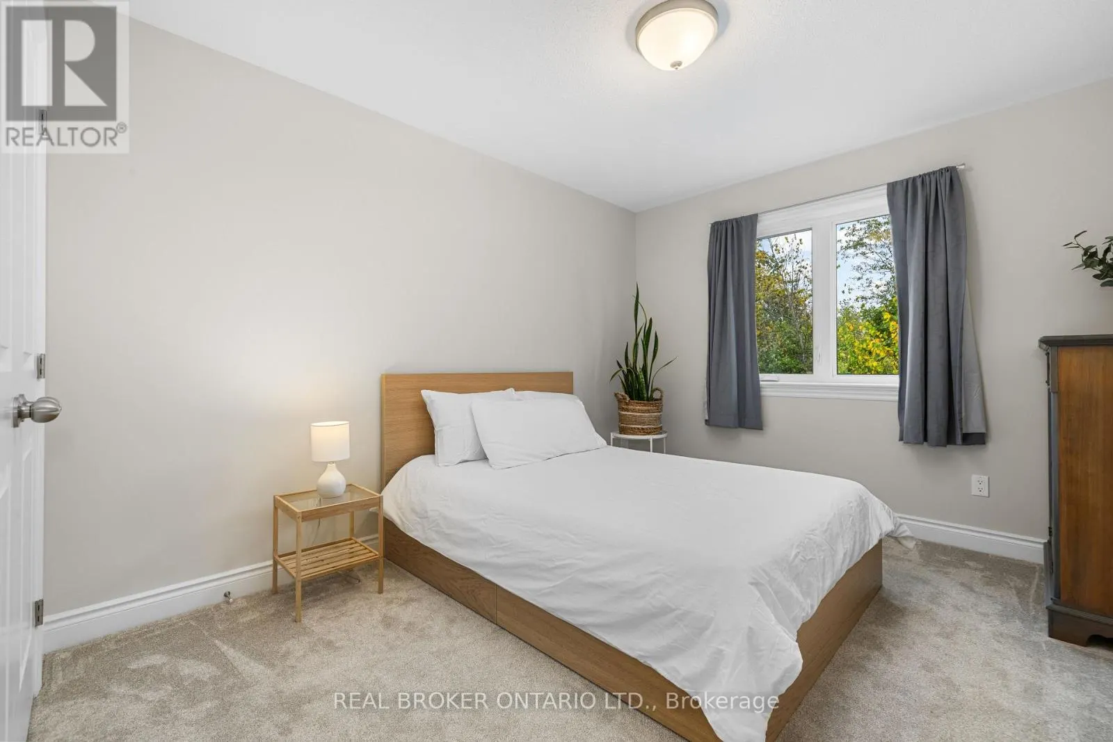 103 DULMAGE CRESCENT