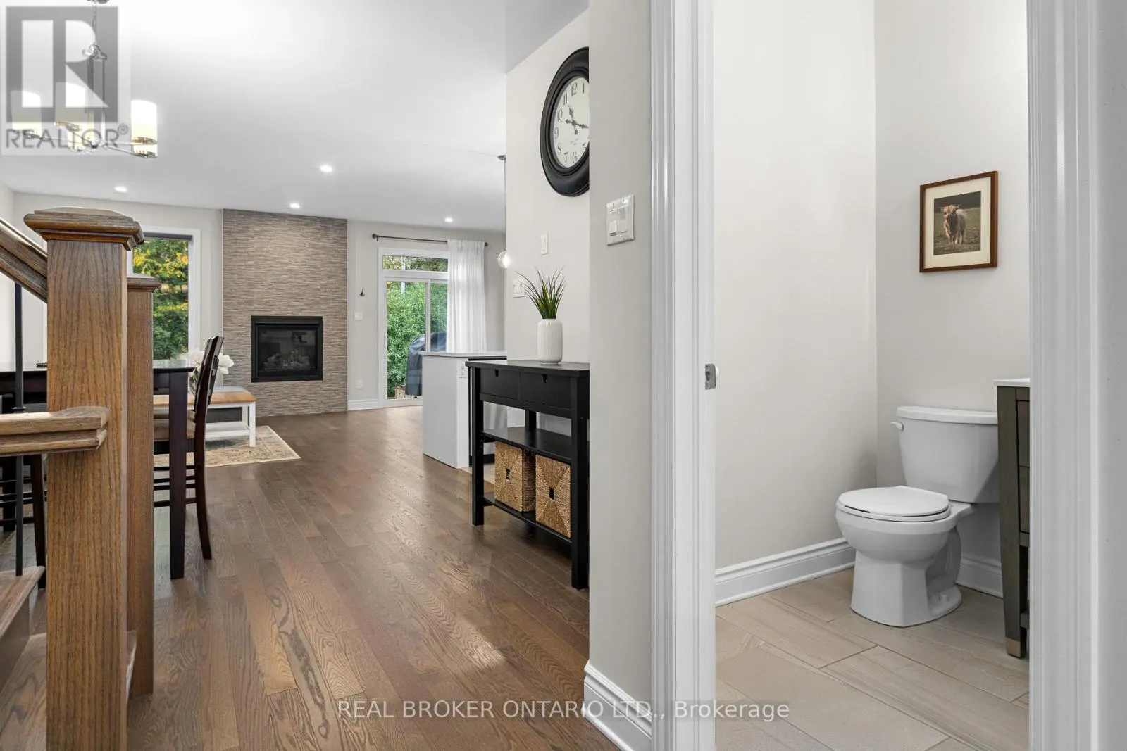 103 DULMAGE CRESCENT