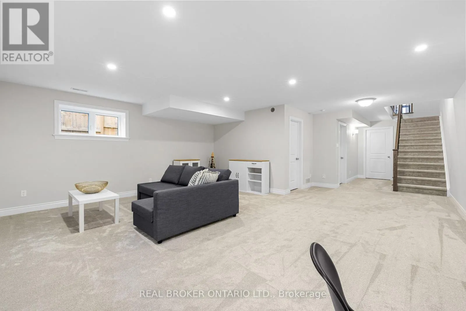 103 DULMAGE CRESCENT