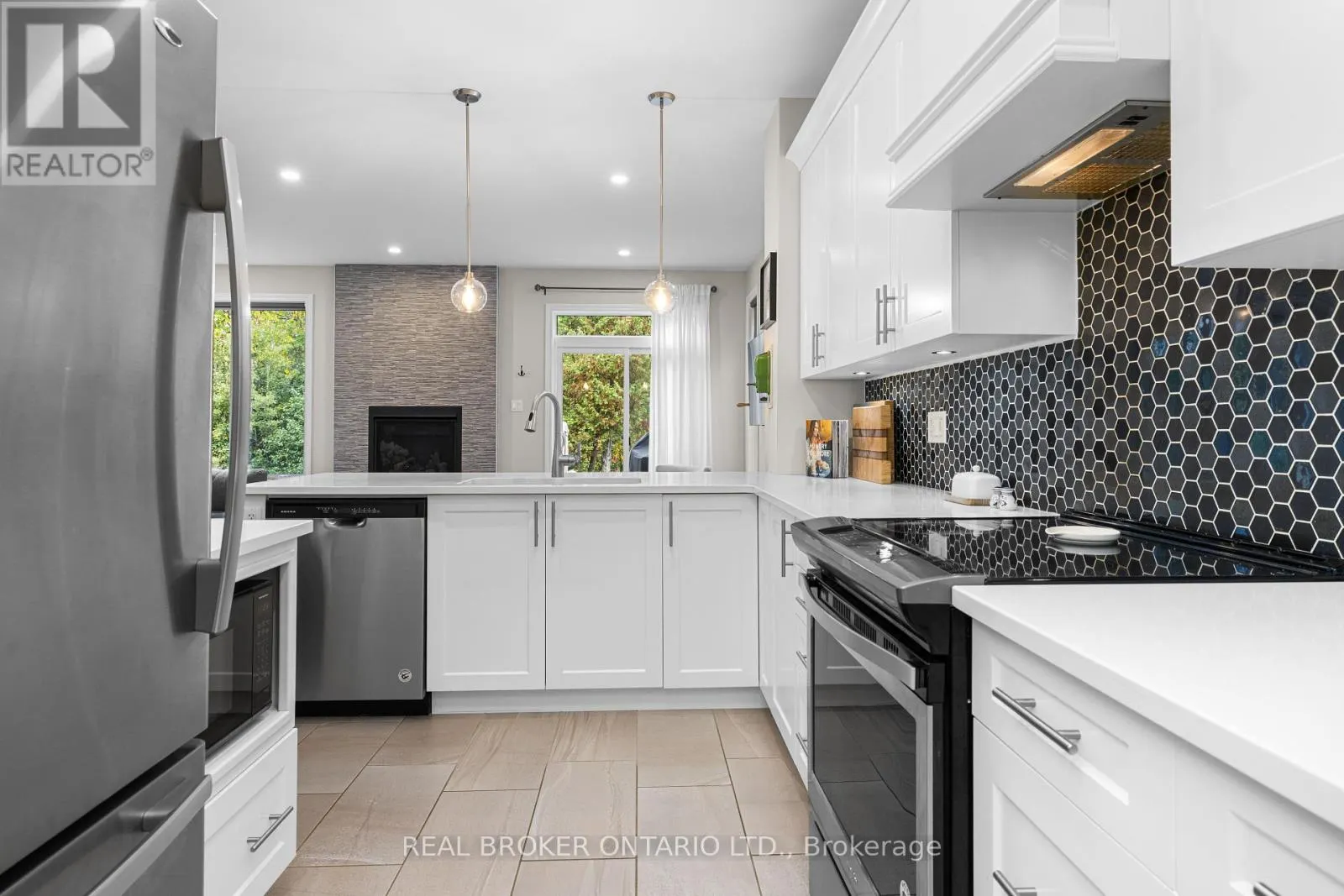 103 DULMAGE CRESCENT