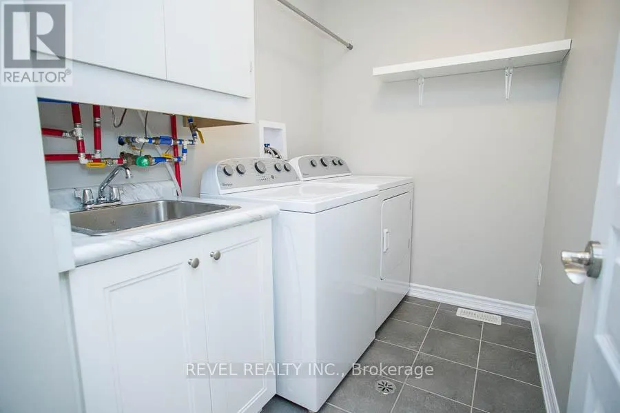 33 - 80 WILLOW STREET