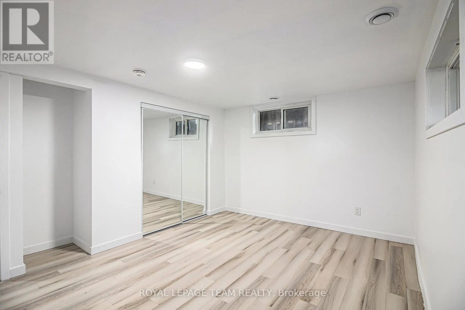 102 LAURIER STREET